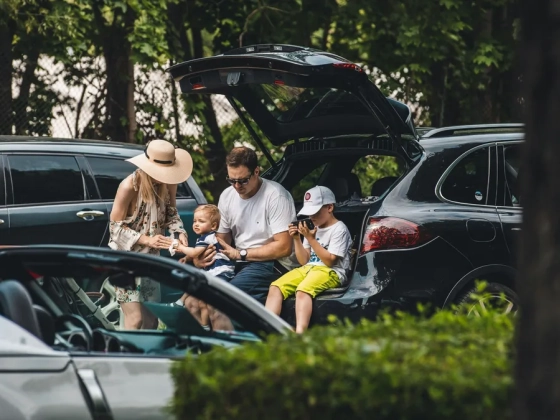 Autót vagy motort bérelnél a külföldi nyaraláshoz? Praktikus tanácsok kezdő és rutinos utazóknak