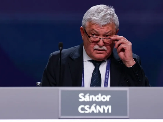 Csányi Sándor kemény hangvételű levélben ment neki a FIFA elnökének, a támogatását is visszavonta
