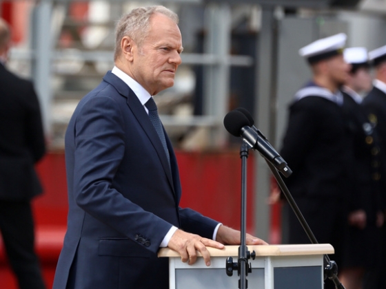 Donald Tusk elárulta, hol rejtőzhet a Magyarországról eltűnt körözött lengyel politikus