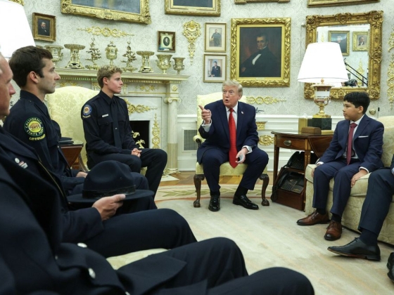 Trump hőse: 16 éves fiú mentett ki egy gyereket az óceánból + videó