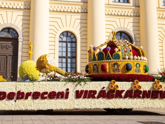 Tizenkét virágkocsi és több száz program: így készül Debrecen az augusztus 20-i ünnepre