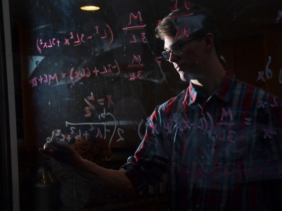 A magyar zseni is csodálta a matematikust, aki ma az AI mellett kardoskodik