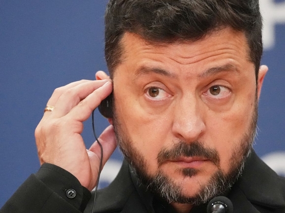 Az ukrán korrupcióellenes nyomozók átkutatják Zelenszkij magas rangú tisztviselőjét