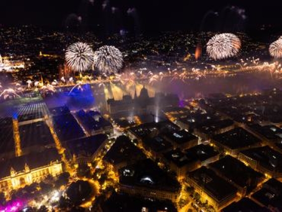 Nyakunkon a hosszú hétvége, így lesznek zárva a boltok