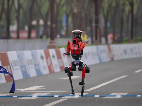 Megdöntötte egy robot Usain Bolt világrekordját 100 méteren