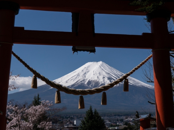 Órákra egyedül hagyta hétéves fiát egy apa Japán legmagasabb hegyén