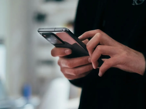 Telefonböjt az iskolákban: valóban járható út?