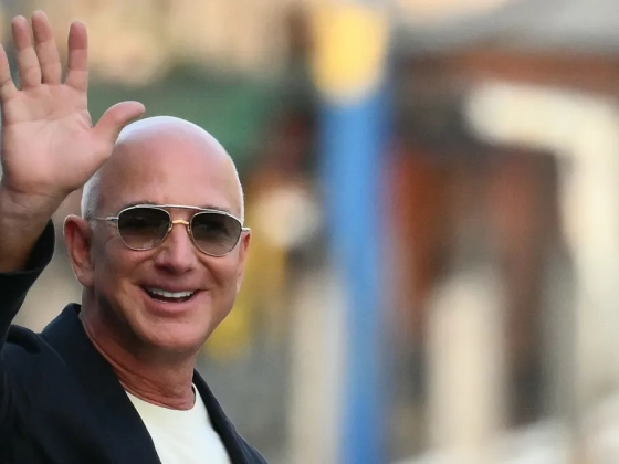 Szexmániás elnökök uralják Amerikát: bizarr könyvvel tért vissza Jeff Bezos volt felesége