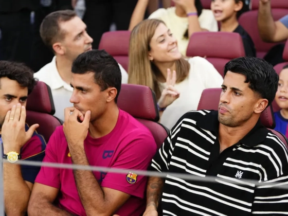 Ki lesz az új 9-es? Akár Luis Suárez is befuthat Barcelonába