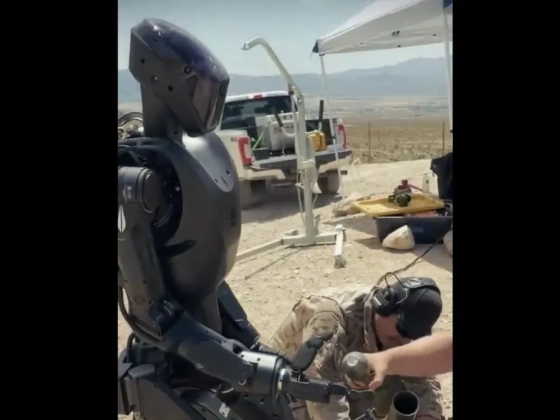 Humanoid robotokkal őriztetnék az amerikai határt, már a tesztelést tervezik – videó