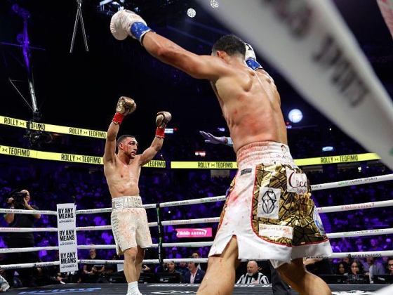Lopez beats Romero then snubs Catterall fight
