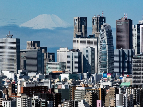 5.9-magnitude earthquake strikes Japan, injuring at least 37