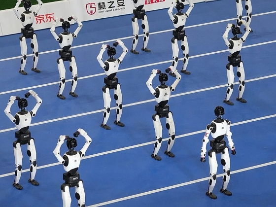 Chinese humanoid robot beats Bolt's 100-metre world record time