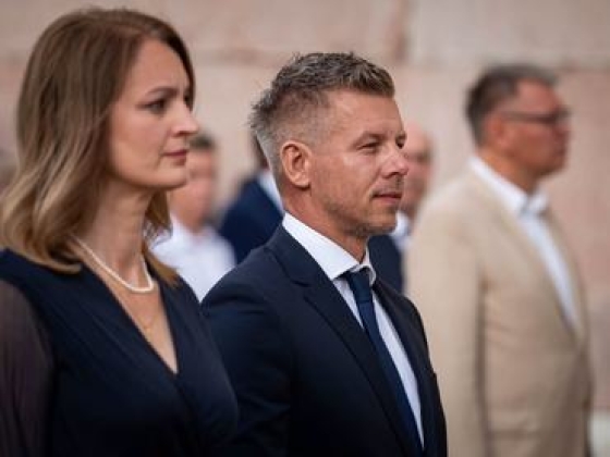 Magyar Péter újabb támogatást kért a vállalatoktól, kiemelt állami célra menne a pénz