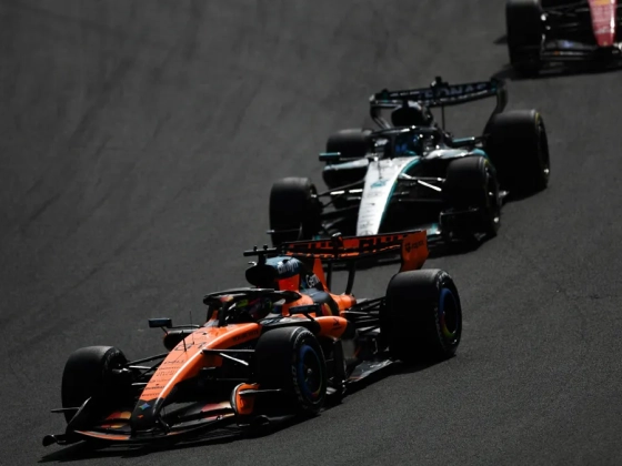 Verstappen balesete után drámai végjátékban dőlt el az F1-es Holland Nagydíj