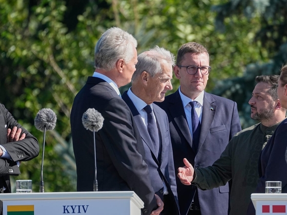 Western leaders arrive in Kyiv as Ukrainian forces set sights on Russia's Ozon
