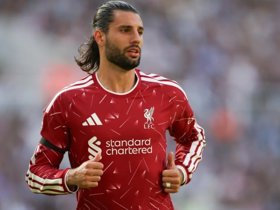 Szoboszlai Dominik büntetőjével mentett pontot a Liverpool