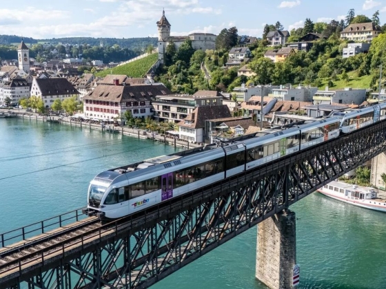 Bukhat a MÁV 93 modern svájci vonatot, Magyarország helyett másnak adhatják el a GTW-ket: kiderült, mi lehet Vitézy Dávid baja a Stadler ajánlatával