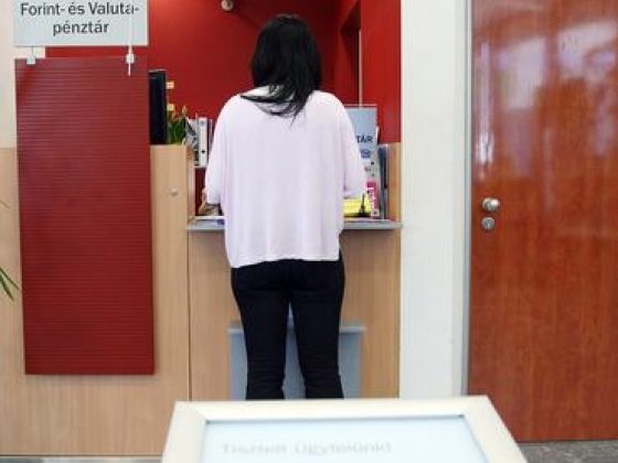 Rejtett pénznyelő a bankszámlán: egyetlen beállítás miatt tízezreket is veszíthetünk évente