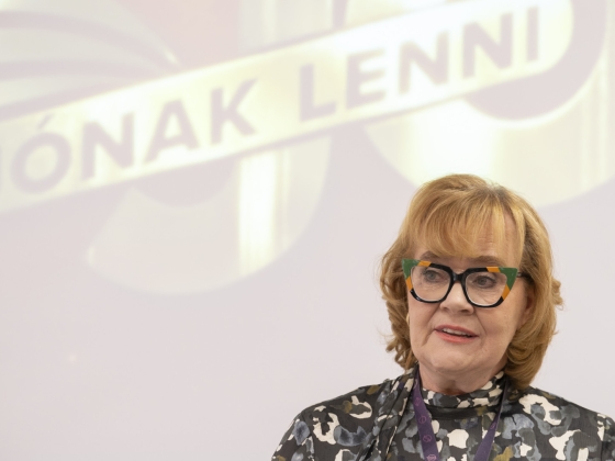 Alig hogy felmentették a közmédiánál, máris új pozícióba jelöli a Fidesz a vitatott médiás emberét