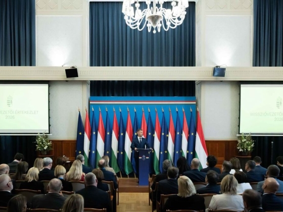 Orbán Anitától megkapták az ukázt a nagykövetek – „nem egy minisztériumot, egy külügyminisztert vagy egy miniszterelnököt képviselnek