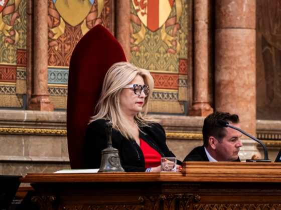 Kiderült, mikor szavazhat az Országgyűlés az új szuperhatóság elnökéről