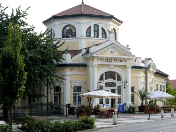 Spórolás miatt bezárják a szerencsi fürdőt
