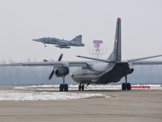 Ruszin-Szendi: Súlyos, de nem életveszélyes állapotban van a Gripen pilótája