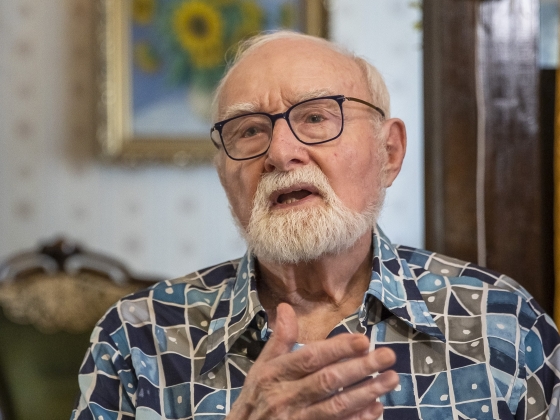 Hazaüldözték a nyaralójából a Família Kft. sztárját, Baranyi Lászlót: "Elviselhetetlen volt"