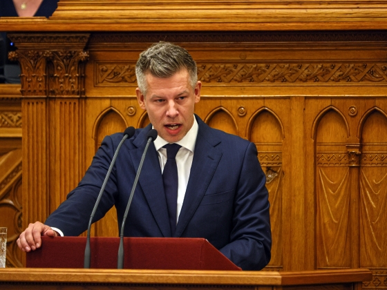 Rendkívüli parlamenti ülést hívtak össze a hétre: ekkor jöhet a titkos szavazás a vagyonvisszaszerzési hivatal vezetőiről