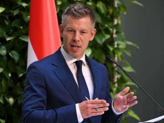 Érzelmes poszttal nosztalgiázott Magyar Péter