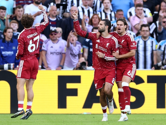 „Úgy mozog, mint egy középkorú konyhás néni” – össztűz zúdul a Liverpool magyar játékosára