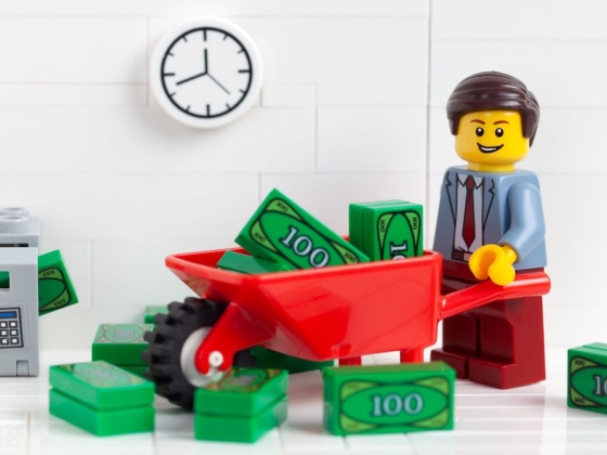 Brutális játékok: a Lego vezére nagyon meglepő dolgot közölt a magyar gyárról – erre még Szijjártó Péter is felkapja a fejét