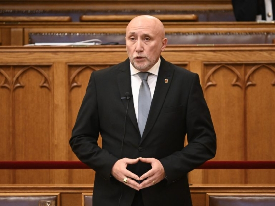 Baka András a Sándor-palotában fogadta a Legfőbb Ügyészség átmeneti vezetőjét