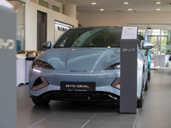 Letarolják a terepet a kínai autómárkák, az AutoWallis felveszi a kesztyűt – de nem lesz olcsó