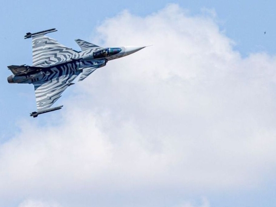 Sikeres műtéten esett át a Szolnoknál lezuhant Gripen pilótája