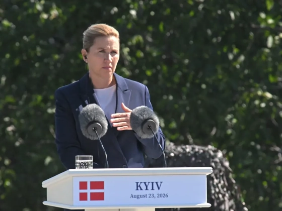„Rendbe hozom azt a kis pöttyöt az orrán” – üzent a dán kormányfőnek egy plasztikai sebész, de kiosztották