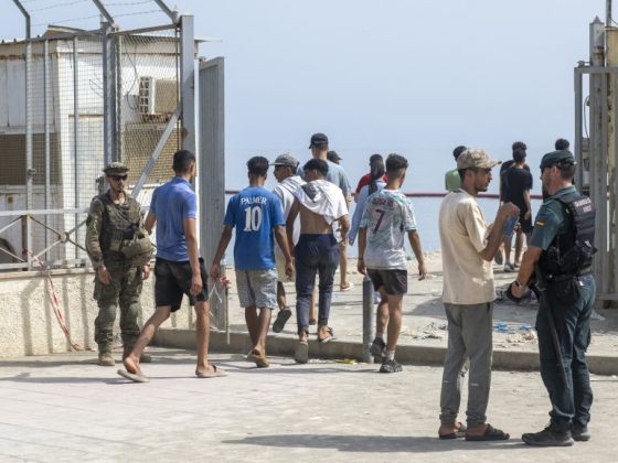A Ceutát megrohamozó migránsok 5-10 százaléka maradt a spanyol városban