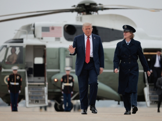 Újabb országra vetett szemet Trump, óráról órára súlyosbodik a helyzet