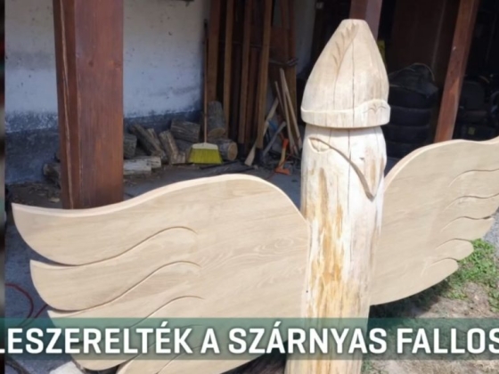 Hiába vonzott turistákat, eltávolítják a devecseri szárnyas falloszt