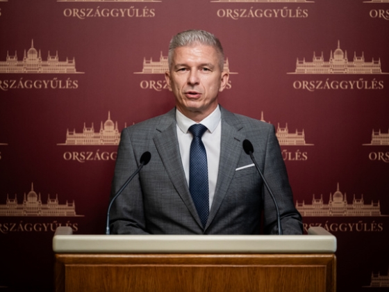 Szorul a hurok Matolcsyék körül, összeül az MNB visszaéléseit vizsgáló bizottság