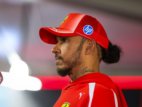 Lewis Hamilton bocsánatot kért a hollandiai kifakadásáért