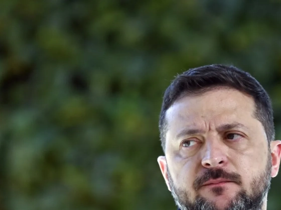 Kitüntette Muskot Zelenszkij, pont akkor, amikor újabb segítséget vár tőle