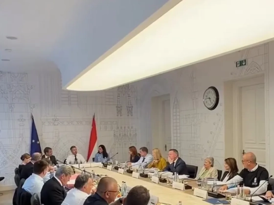 A költségvetésről, a klímavészhelyzetről és közlekedési beruházásokról is tárgyal a kormány