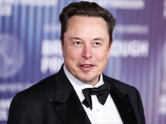 Ukrajna egyik legmagasabb állami kitüntetését adományozta Elon Musknak Zelenszkij