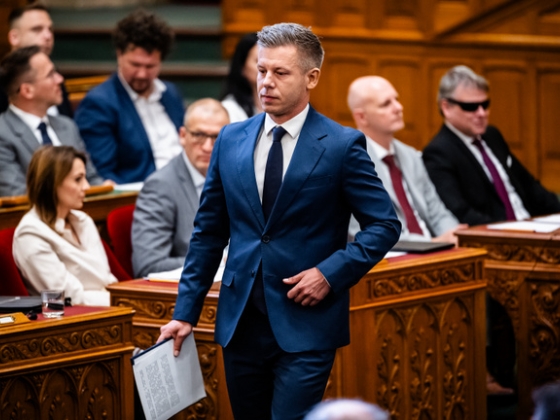 Nagy visszatérő a parlamentben, eddigi legfontosabb állomásához érkezett Magyar Péterék legnagyobb vállalása