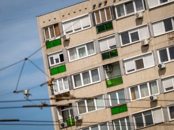 Pedig jó ötletnek tűnt: a hátunk közepére sem kívánjuk már a panelt