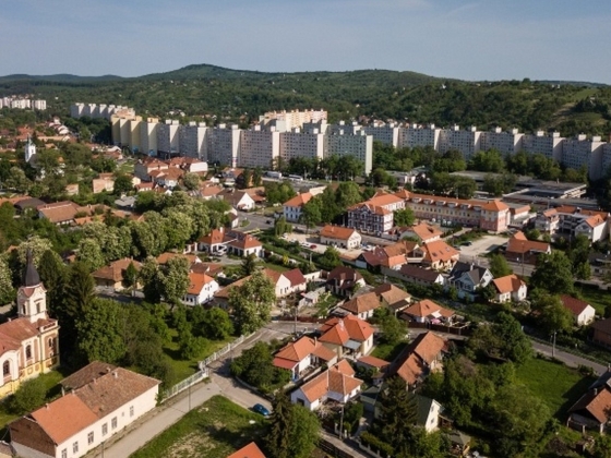 30%-ot ugrottak a lakásárak egy eddig olcsónak számító magyar nagyvárosban