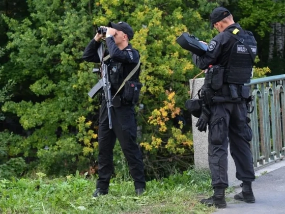 Robbanás rázta meg Szentpétervárt, egy katona meghalt
