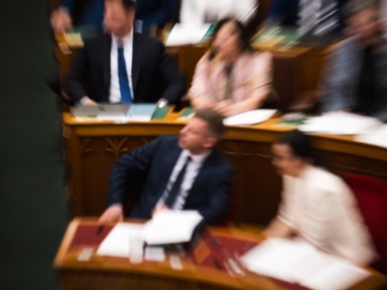 Orbánnak is kijut a feddésből
